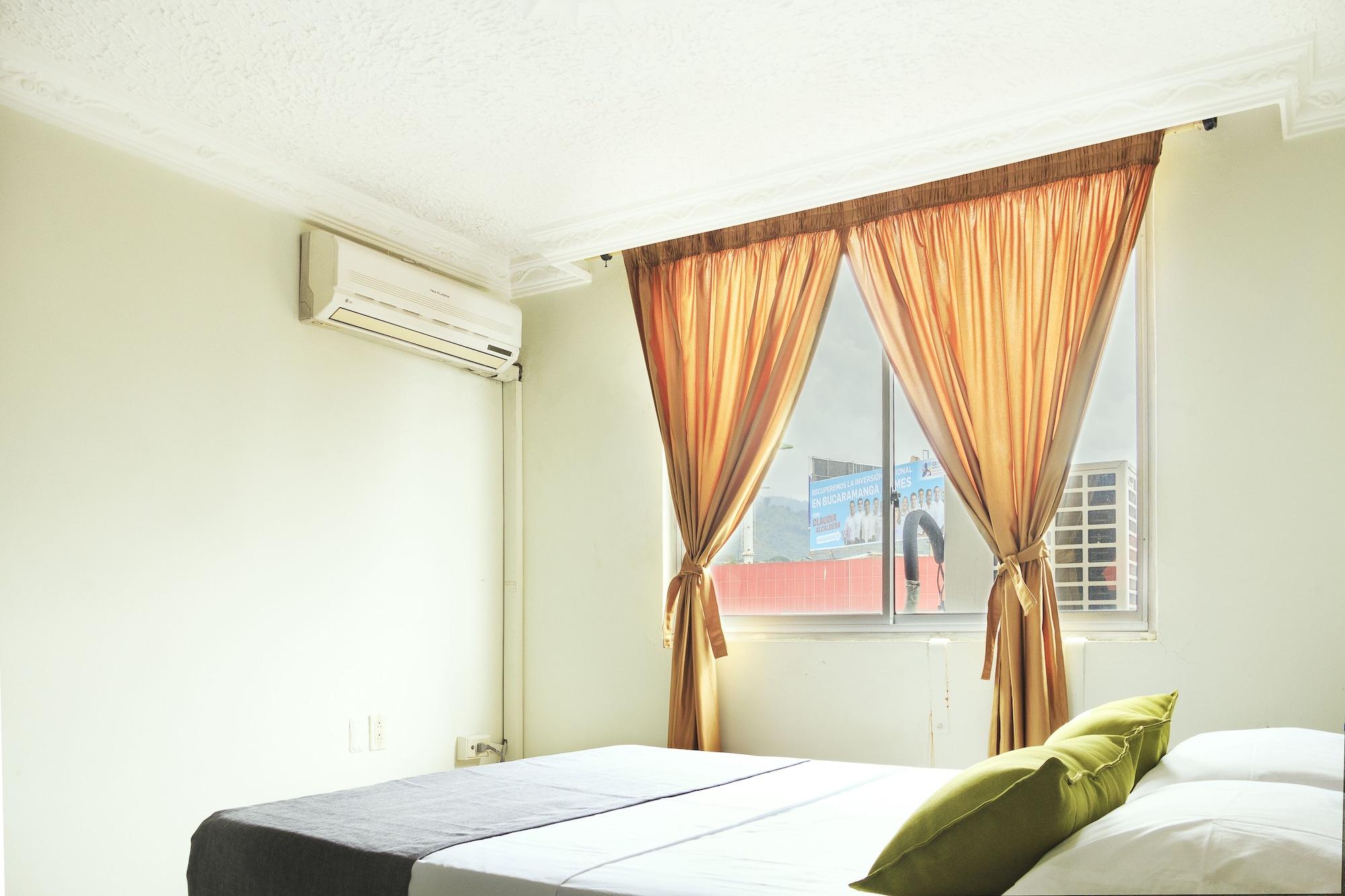 Ayenda 1506 La Puerta Del Sol Hotel Bucaramanga Bagian luar foto