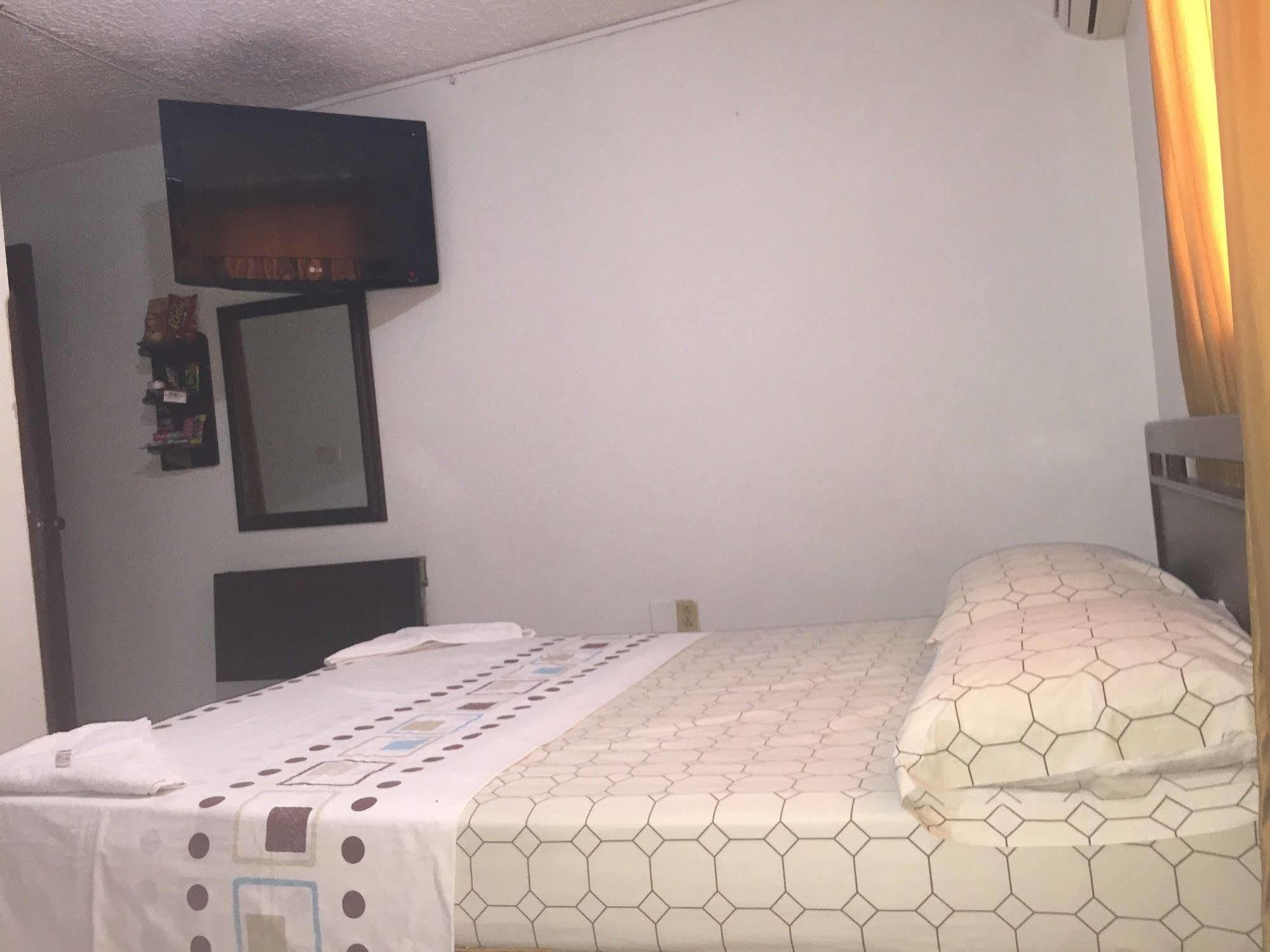 Ayenda 1506 La Puerta Del Sol Hotel Bucaramanga Bagian luar foto