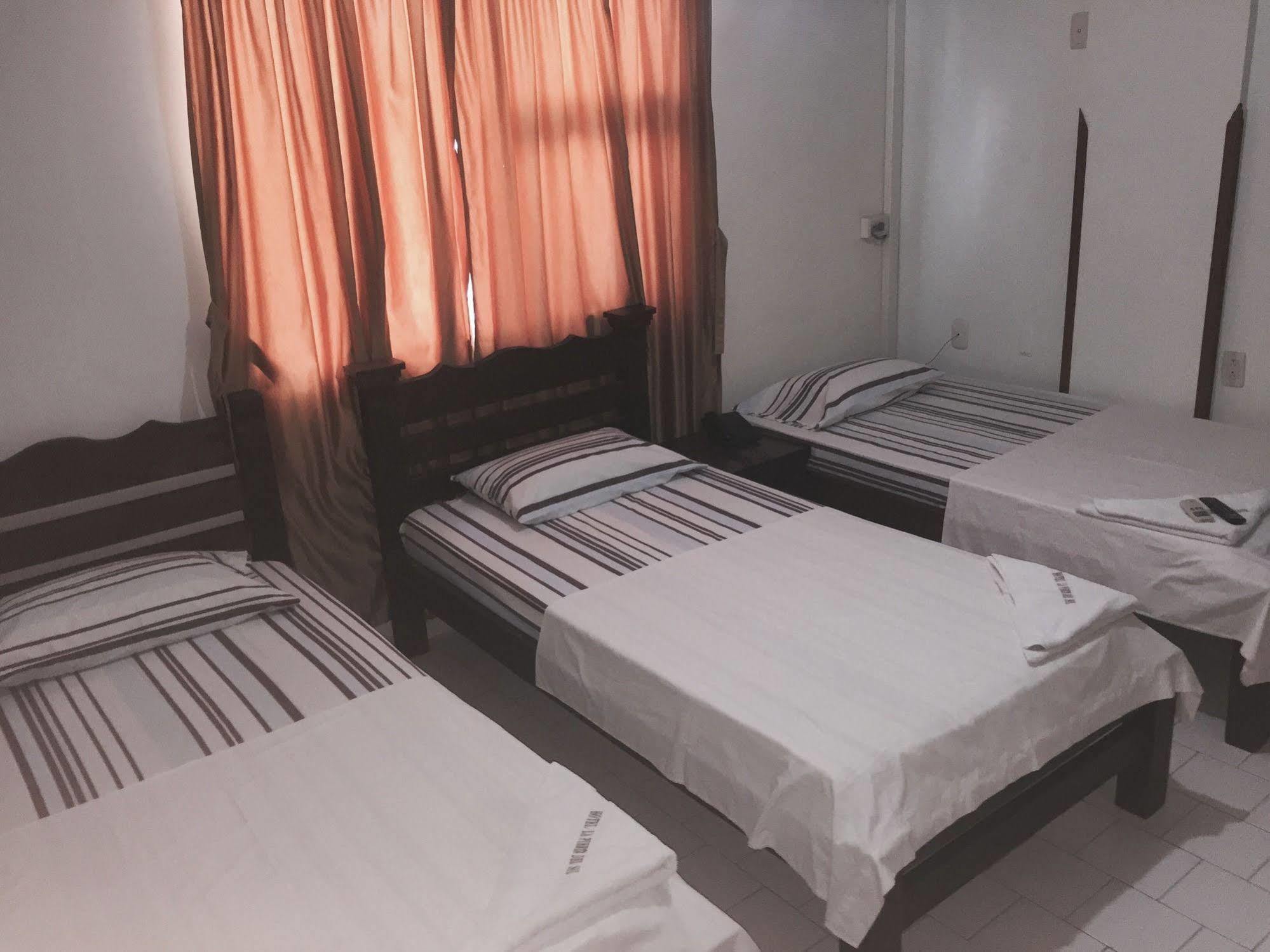 Ayenda 1506 La Puerta Del Sol Hotel Bucaramanga Bagian luar foto